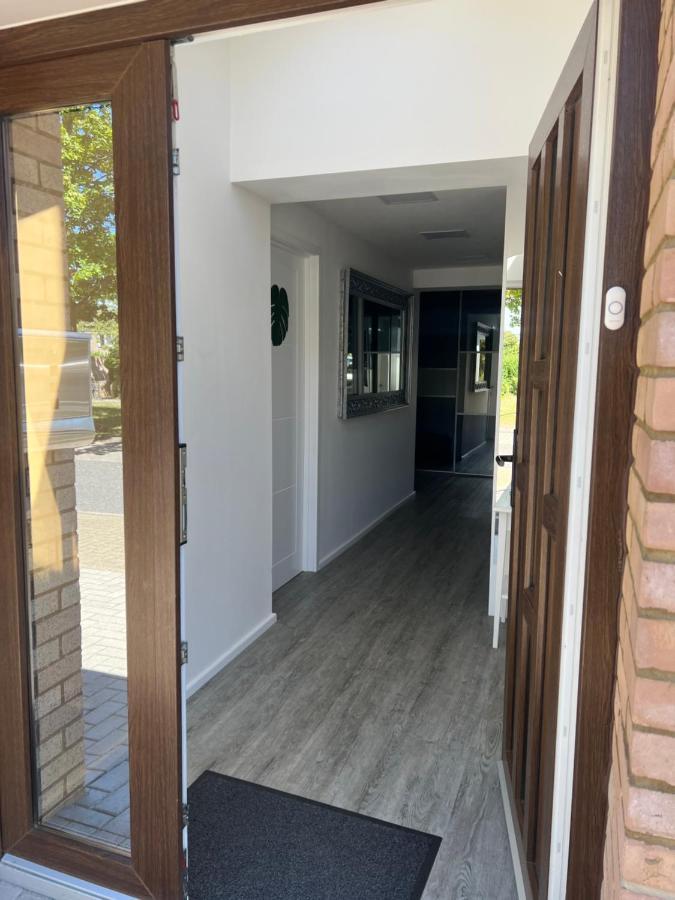 Studio In Private House Near Central Milton Keynes公寓 外观 照片