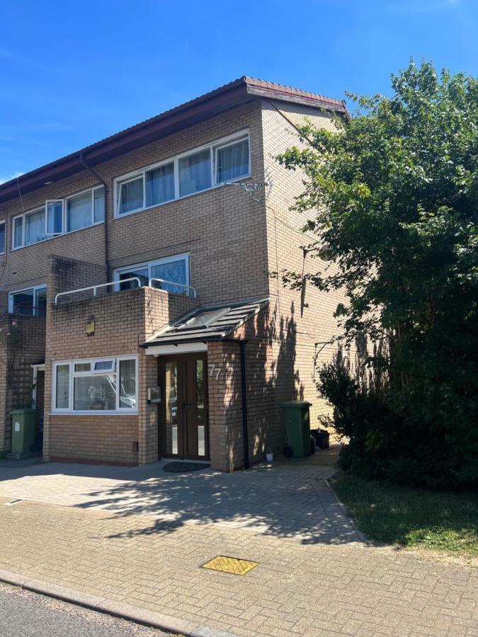 Studio In Private House Near Central Milton Keynes公寓 外观 照片